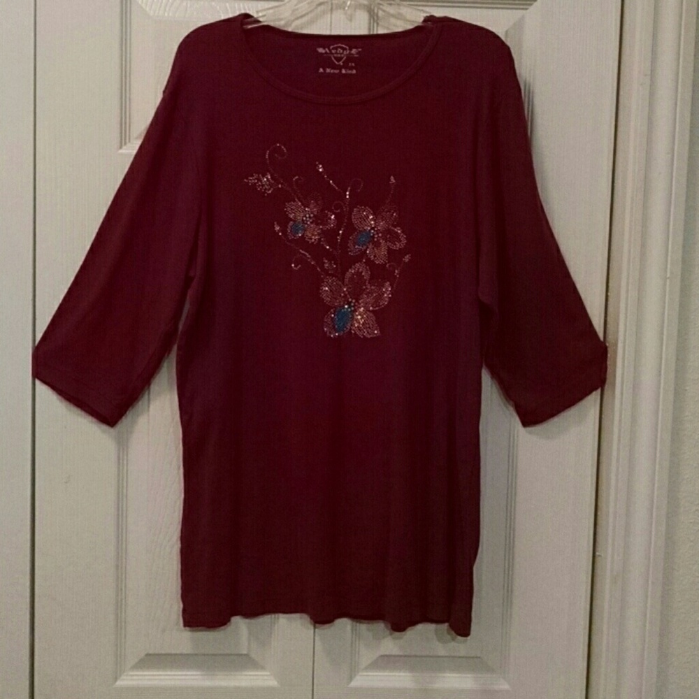 3/4 Sleeve Maroon Rhinestone Embleshed T-SHIRT